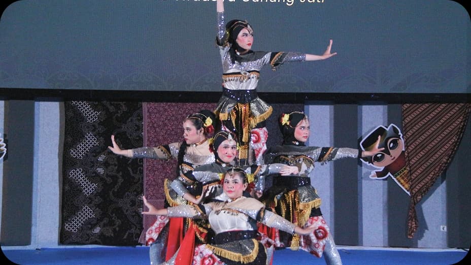 Kompetisi Tari Tradisional 7