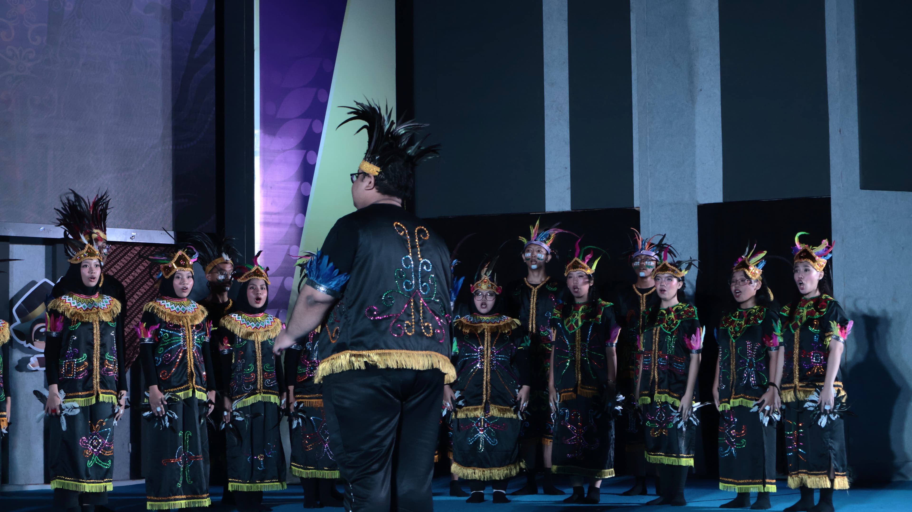 National Folklore Festival performance